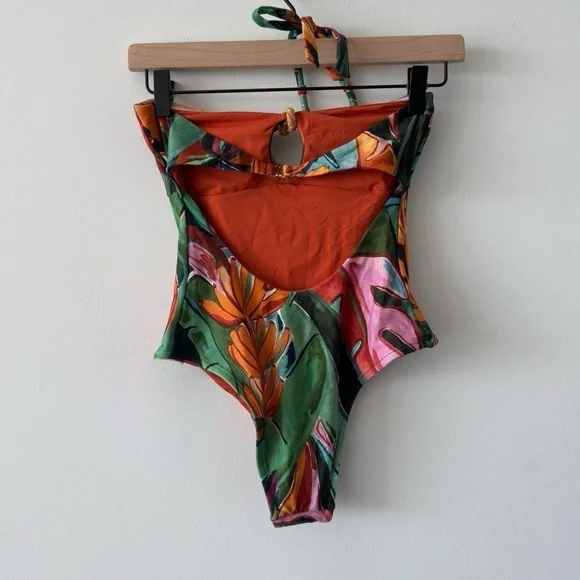 FARM RIO Banana Foliage One Piece Swimsuit - Picture 6 of 10